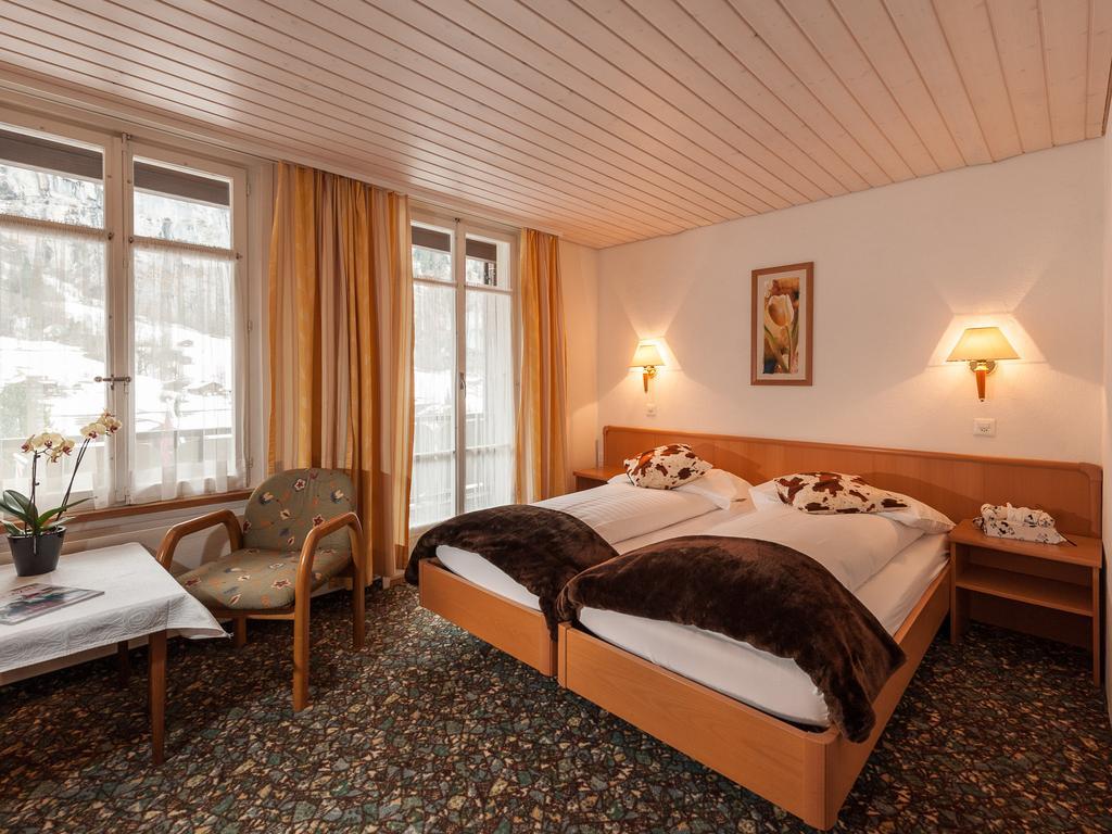 Hotel Oberland Lauterbrunnen Oda fotoğraf